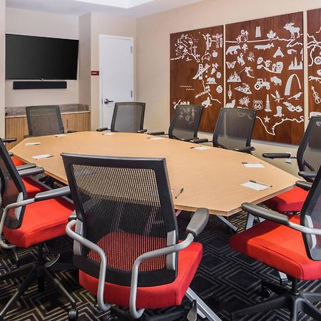 Towneplace Suites By Marriott New Hartford Eksteriør bilde