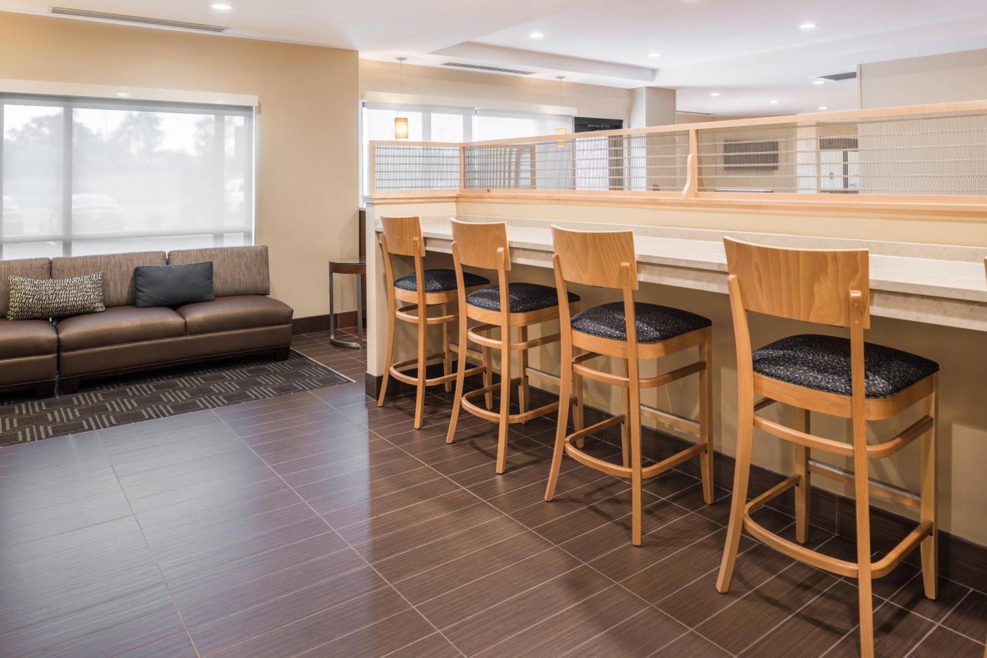 Towneplace Suites By Marriott New Hartford Eksteriør bilde