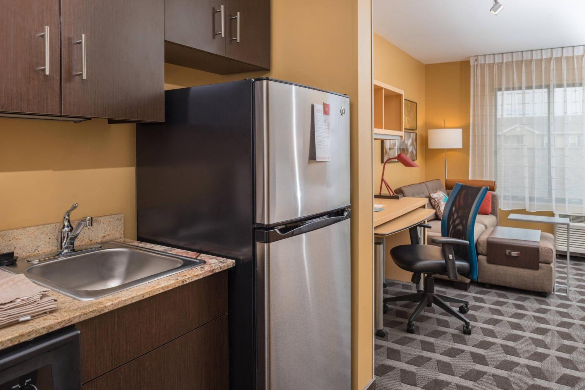 Towneplace Suites By Marriott New Hartford Eksteriør bilde