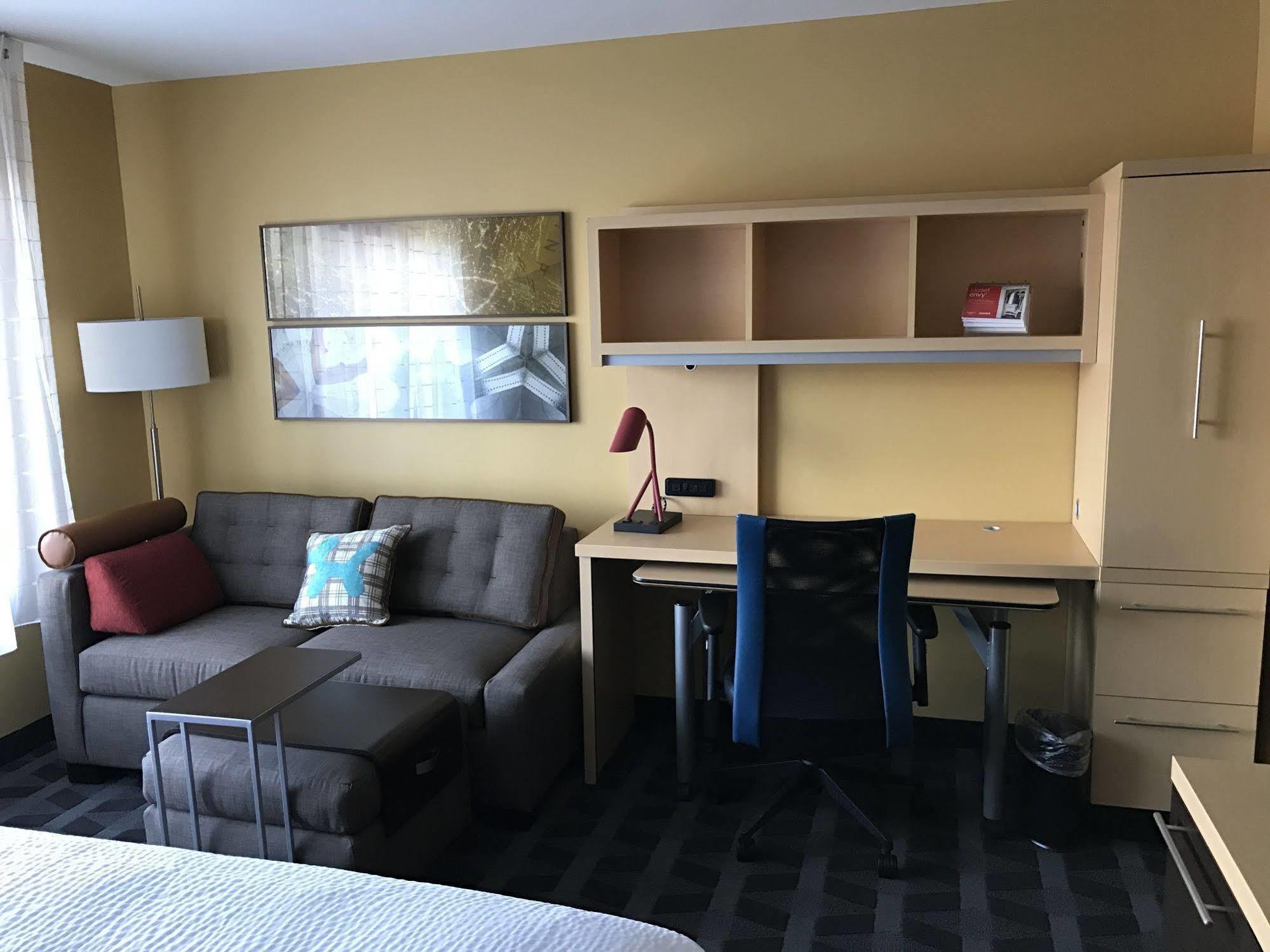 Towneplace Suites By Marriott New Hartford Eksteriør bilde