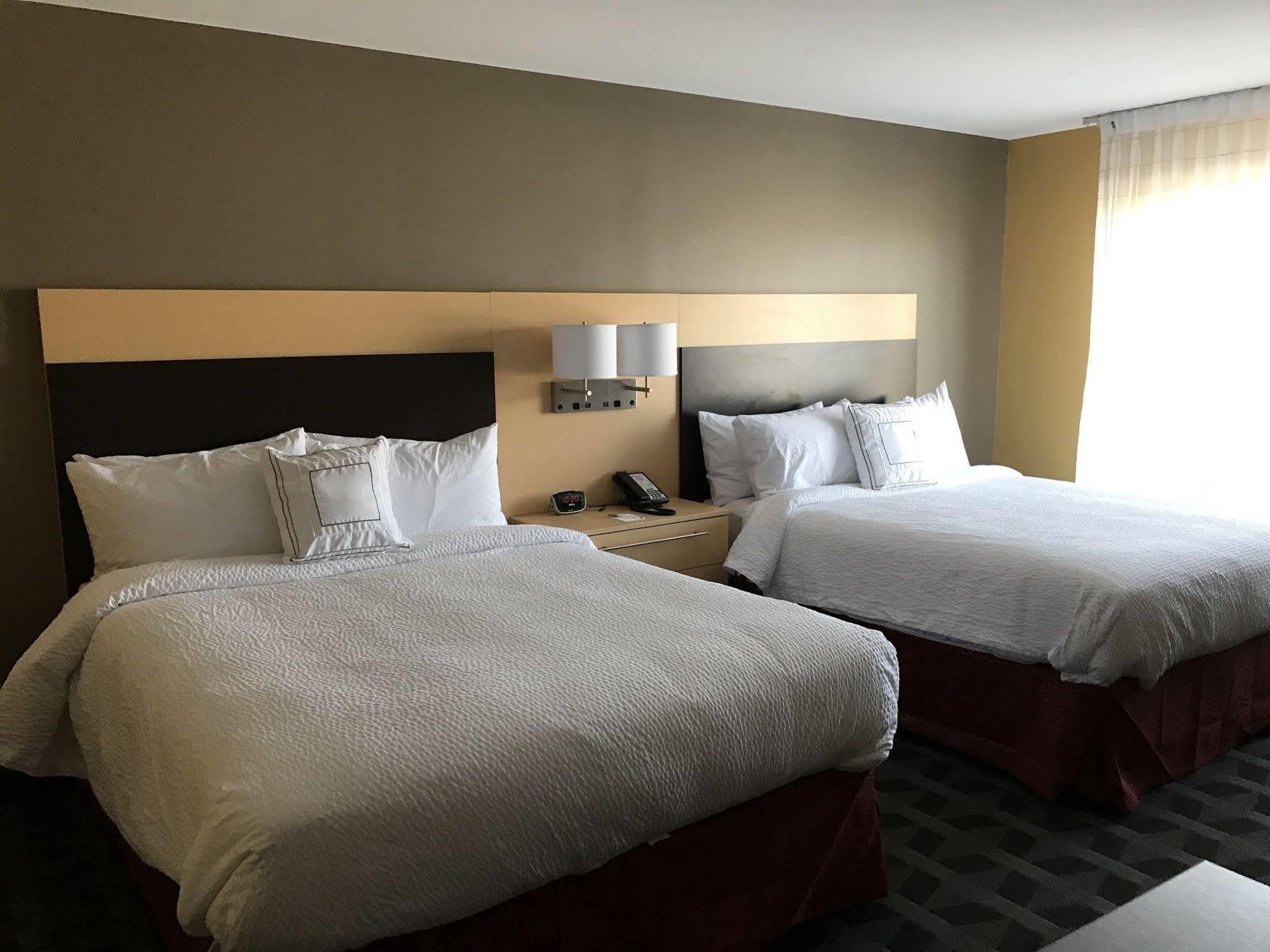 Towneplace Suites By Marriott New Hartford Eksteriør bilde