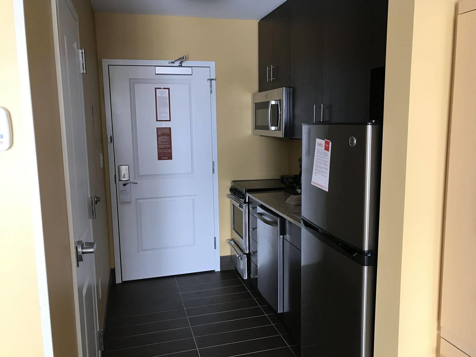 Towneplace Suites By Marriott New Hartford Eksteriør bilde